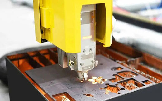 d88尊龙z6高功率8025/6025/6020宽幅激光切割机Class1级防护